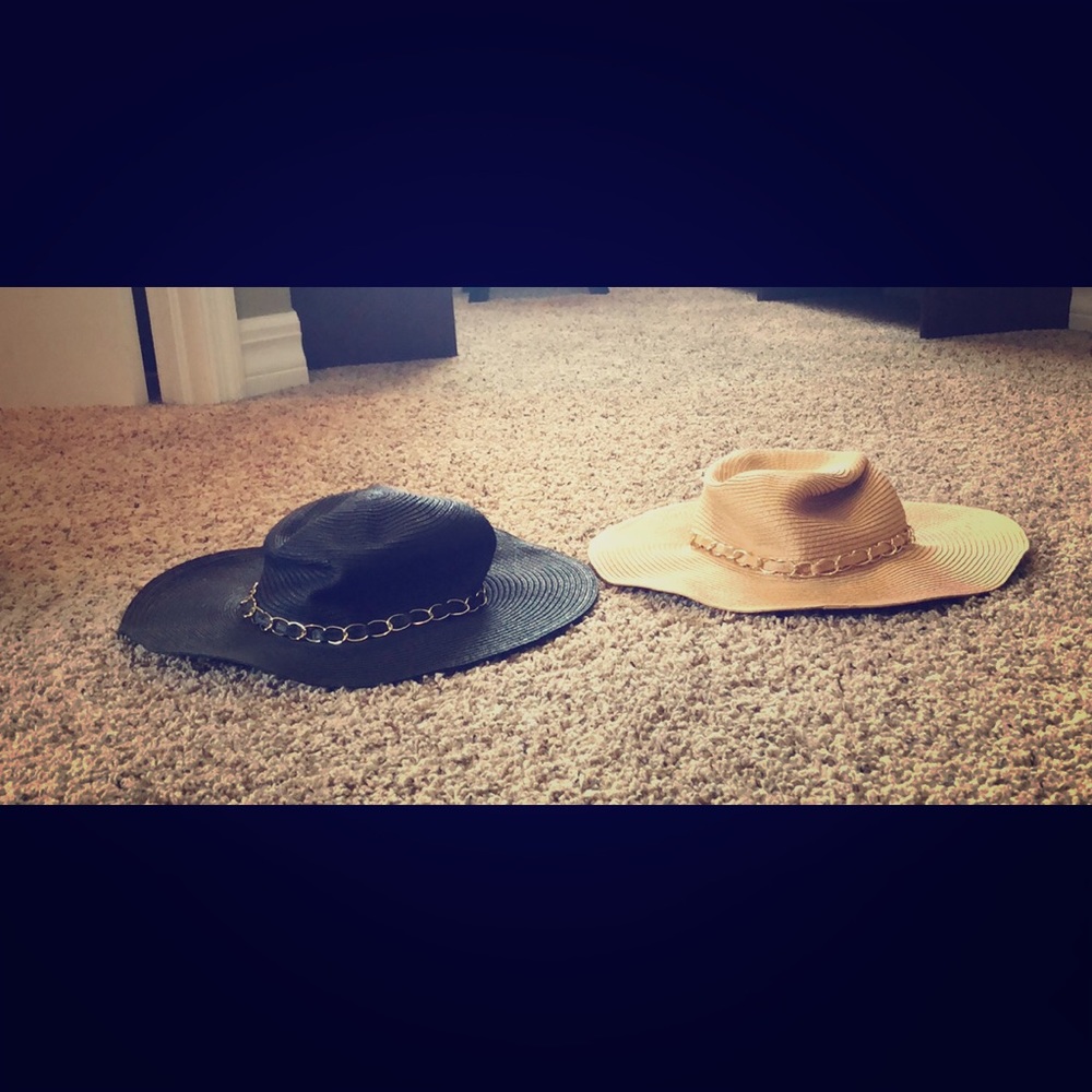 Pair of floppy hats